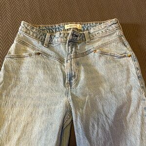 ABERCROMBIE&FIT LIKE NEW VIRAL CURVE LOVE JEANS